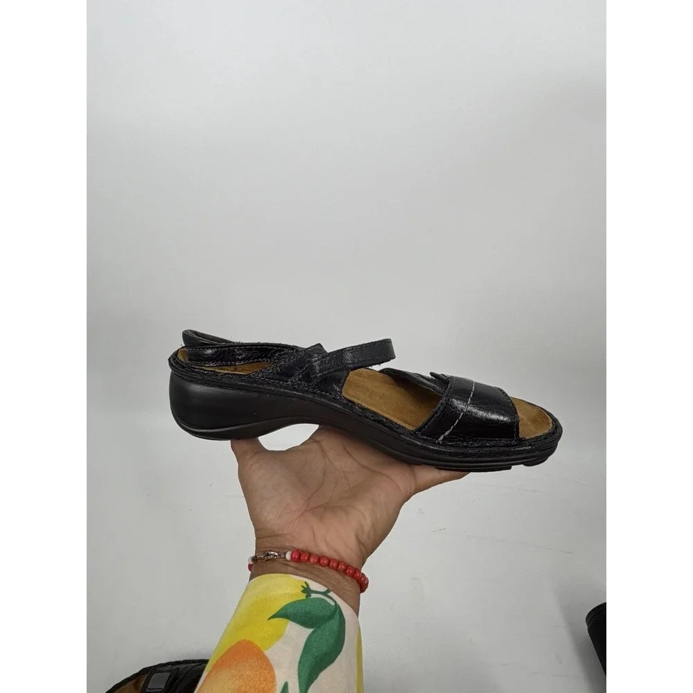 Naot Papaya Women's Size 39 US 8 Black Leather Slides Wedge Sandals Comfort